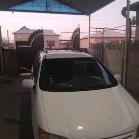 Toyota Sienna 2002