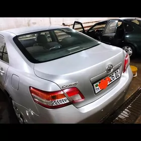 Toyota Camry 2010