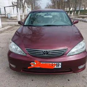 Toyota Camry 2004