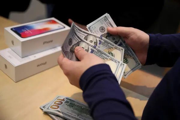 Apple достигла отметки в 1 млрд подписок и заработала на сервисах $100 млрд в 2024 году