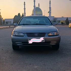 Toyota Camry 1999