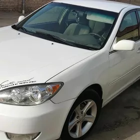 Toyota Camry 2004