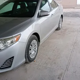 Toyota Camry 2014