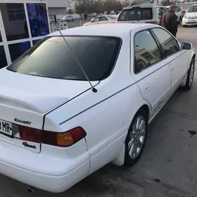 Toyota Camry 2000