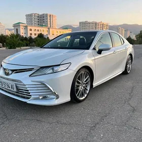 Toyota Camry 2020