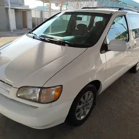 Toyota Sienna 1998