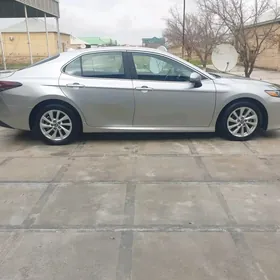 Toyota Camry 2022