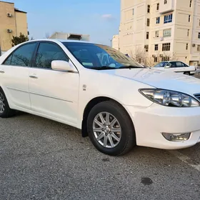 Toyota Camry 2004