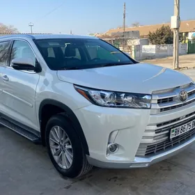 Toyota Highlander 2019