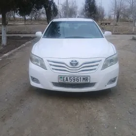 Toyota Camry 2010