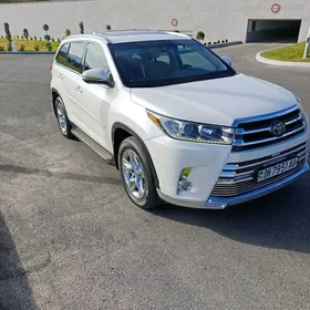 Toyota Highlander 2018