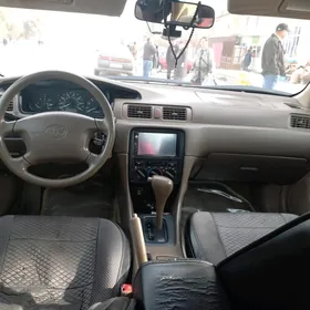 Toyota Camry 1998