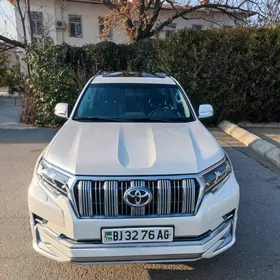 Toyota Land Cruiser Prado 2023