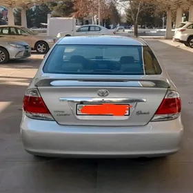 Toyota Camry 2004