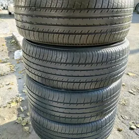 ÝOKOHAMA 215/55R17 Teker