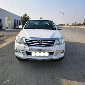 Toyota Hilux 2014