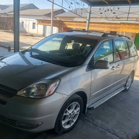 Toyota Sienna 2005