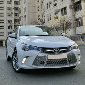 Toyota Camry 2016