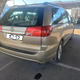 Toyota Sienna 2005