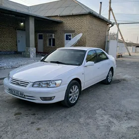 Toyota Camry 2001