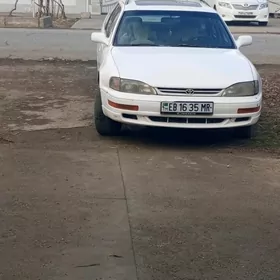 Toyota Camry 1993