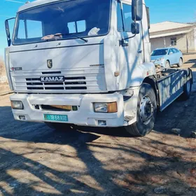 Kamaz 6520 2011