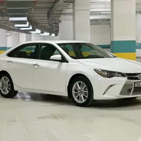 Toyota Camry 2016