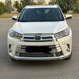 Toyota Highlander Hybrid 2018