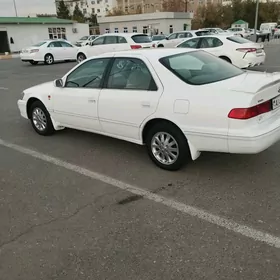 Toyota Camry 2000