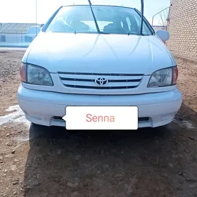 Toyota Sienna 2001