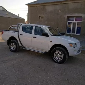 Mitsubishi L200 2007