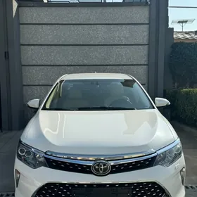 Toyota Camry 2017