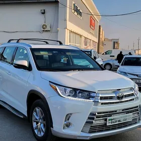 Toyota Highlander 2017