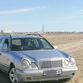 Mercedes-Benz E320 1999