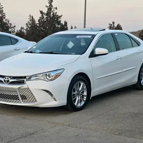 Toyota Camry 2016