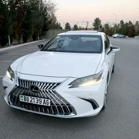 Lexus ES 350 2023