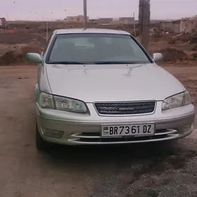 Toyota Camry 2001