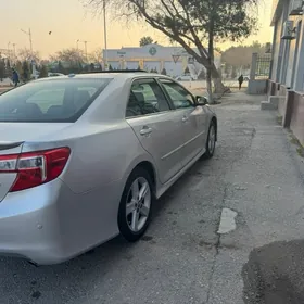 Toyota Camry 2012