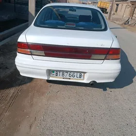 Nissan Cefiro 1995