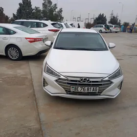 Hyundai Elantra 2019