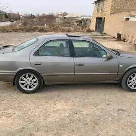 Toyota Camry 1998