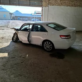 Toyota Camry 2010