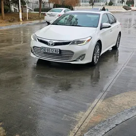 Toyota Avalon 2013