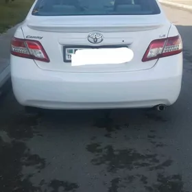 Toyota Camry 2010