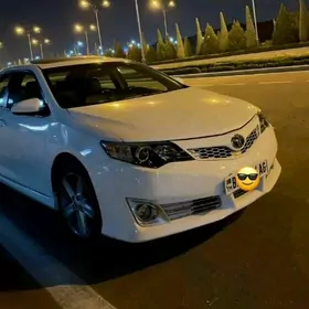 Toyota Camry 2013