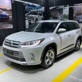 Toyota Highlander 2019