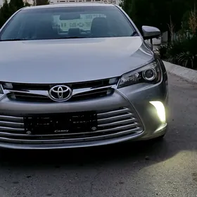 Toyota Camry 2015