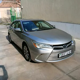 Toyota Camry 2016