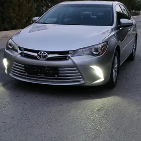 Toyota Camry 2015