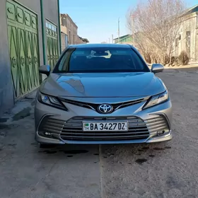 Toyota Camry 2018